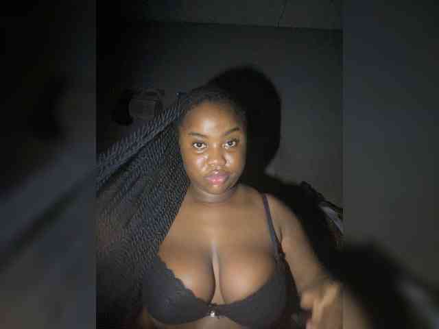 PrettyJade webcam