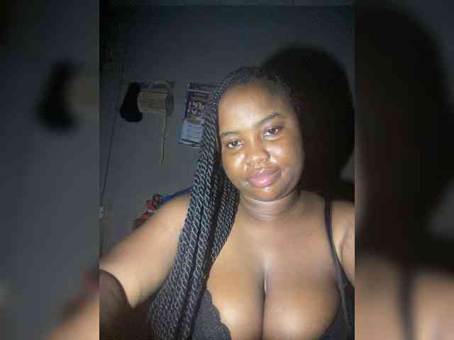 PrettyJade webcam