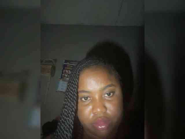 PrettyJade webcam