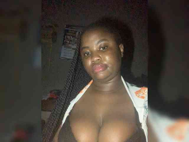 PrettyJade webcam
