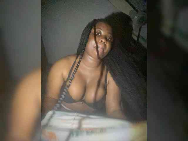 PrettyJade webcam