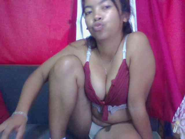 RIKEZ Live Webcam on BongaCams