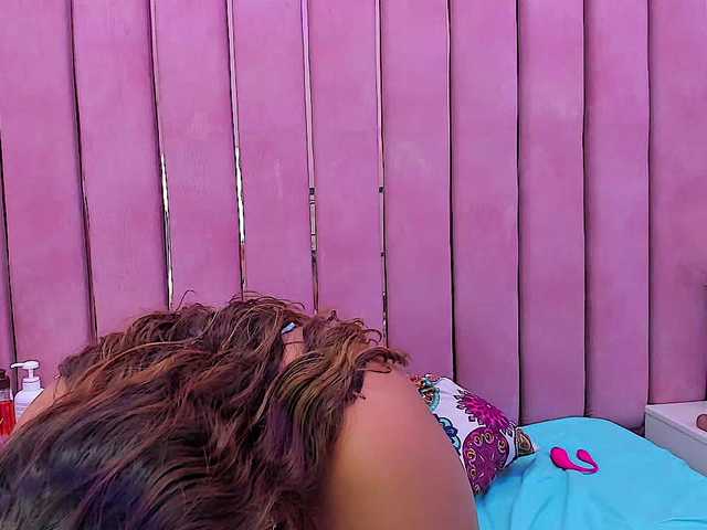 DulceeCherry's BongaCams show and profile