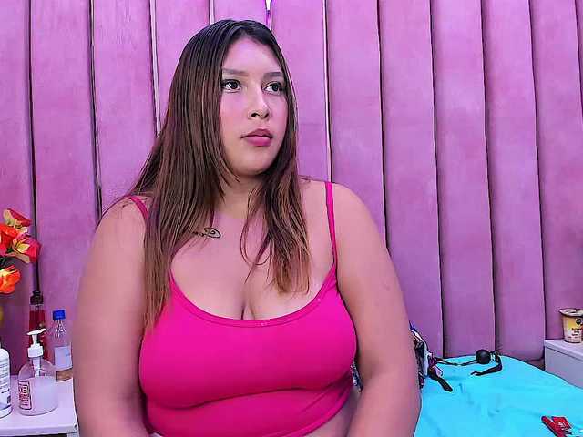 DulceeCherry's BongaCams show and profile