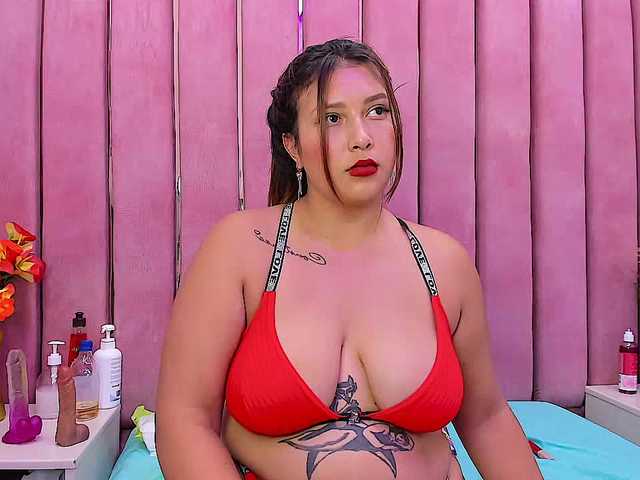 DulceeCherry's BongaCams show and profile