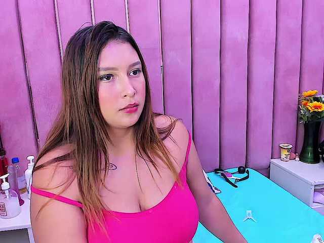 DulceeCherry's BongaCams show and profile