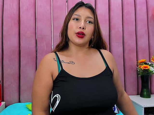 DulceeCherry's BongaCams show and profile