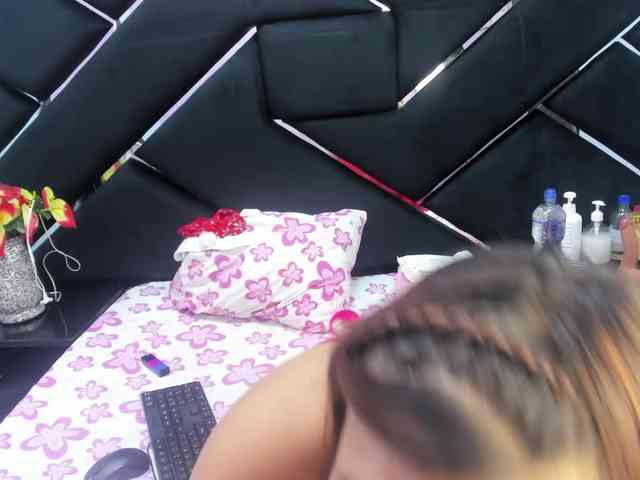 DulceeCherry DulceeCherry