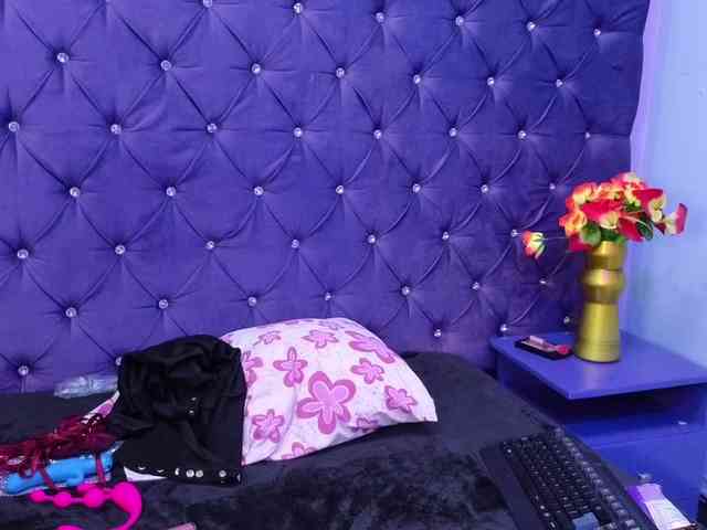 DulceeCherry webcam