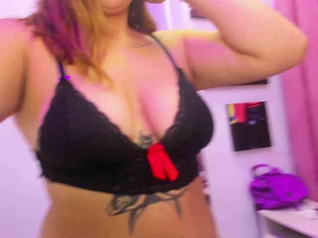 DulceeCherry webcam