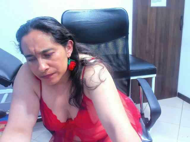 live amateur porn LeilaSmith