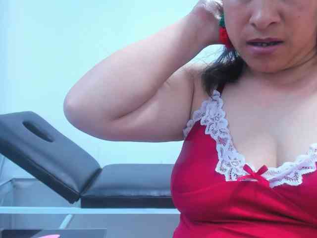 LeilaSmith LeilaSmith