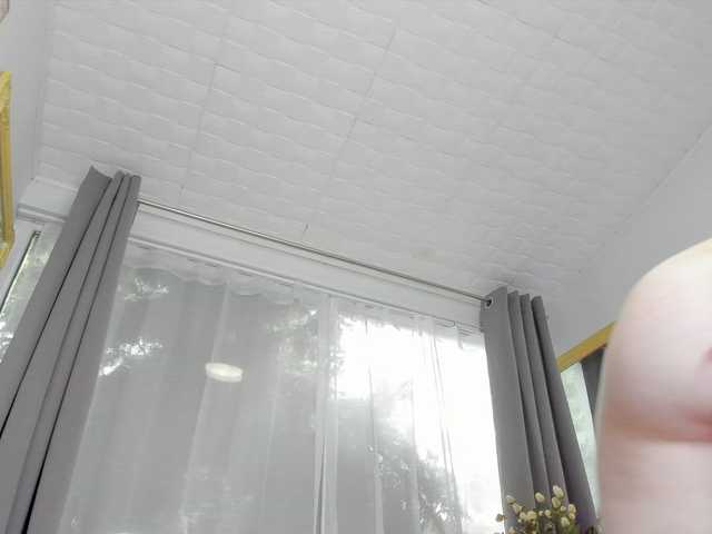 Sundy-Rose's BongaCams show and profile
