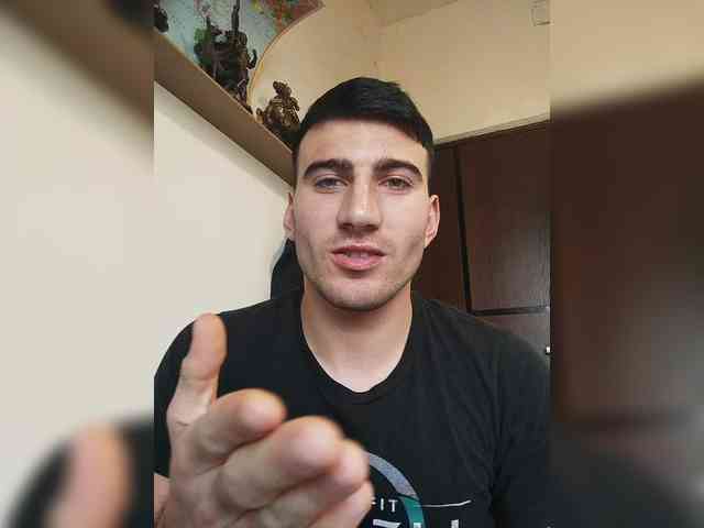Lum7n