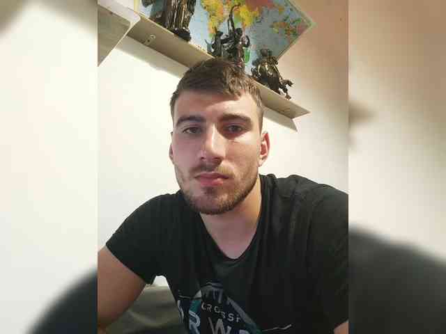 Lum7n