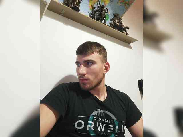 Lum7n