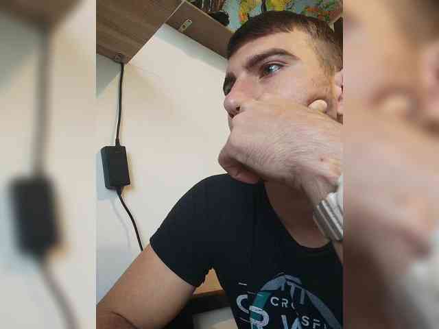 Lum7n