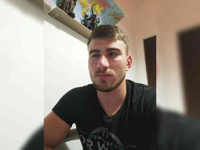Lum7n