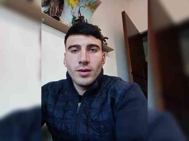 Lum7n