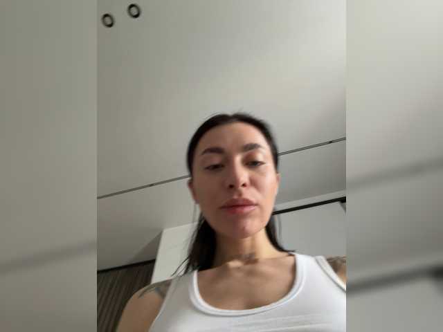 Lunadesire — Daily goal @total --- when achieved, a special mood and a surprise.Still need to collect @remain