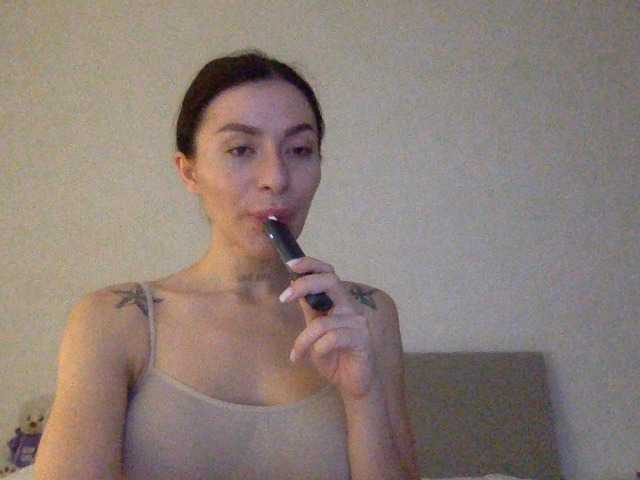  LunaDesire chat room
