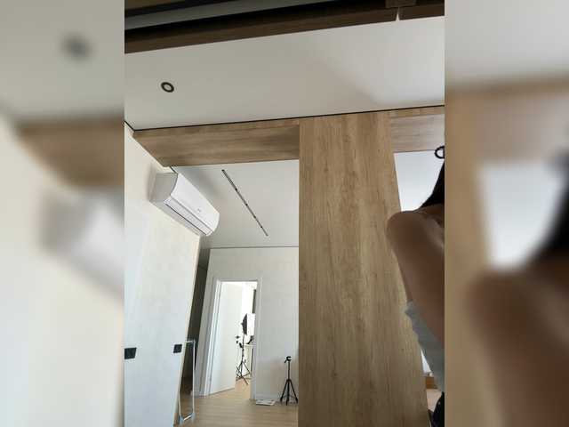 LunaDesire's BongaCams show and profile