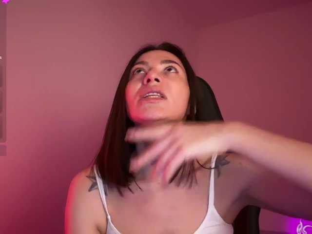 LunaDesire's BongaCams show and profile