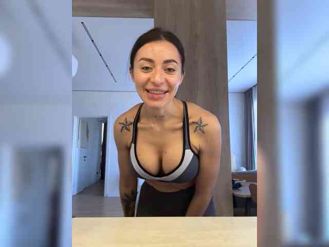 LunaDesire webcam