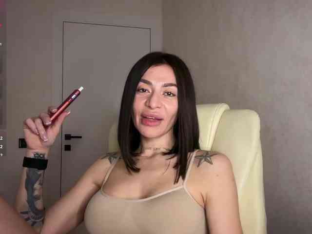 LunaDesire Live Webcam on BongaCams