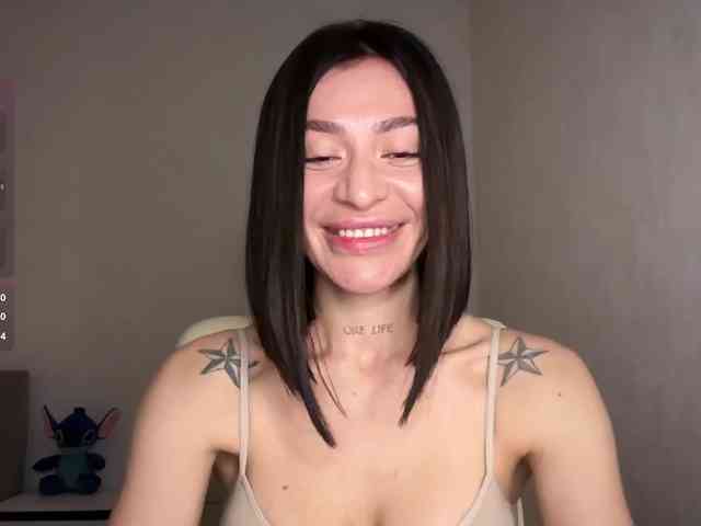 LunaDesire Live Webcam on BongaCams