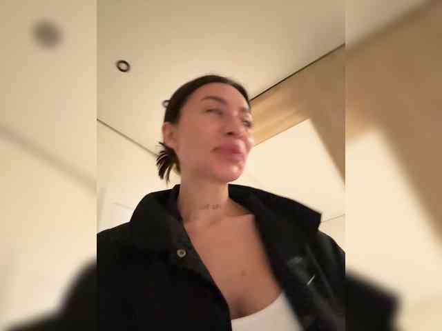 LunaDesire webcam