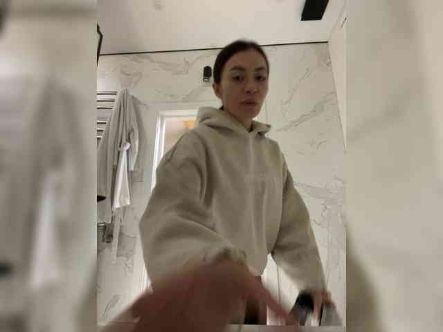 LunaDesire Live Webcam on BongaCams