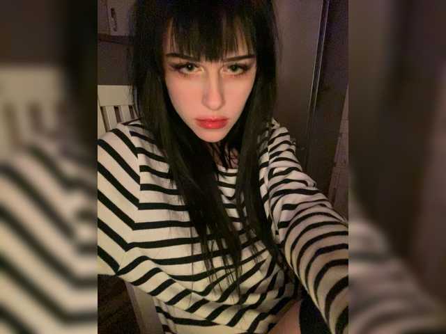 emog1rl's BongaCams show and profile