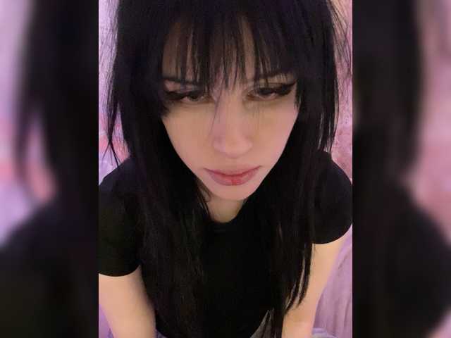 emog1rl's BongaCams show and profile