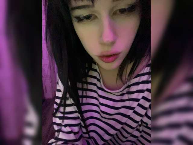 emog1rl's BongaCams show and profile