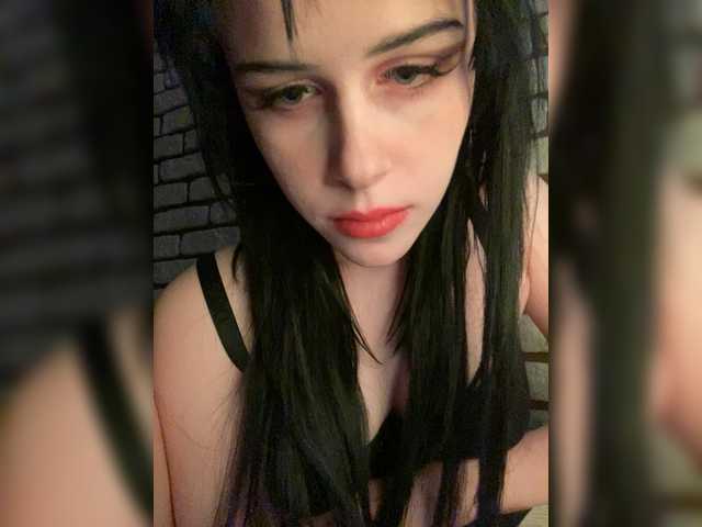 emog1rl's BongaCams show and profile