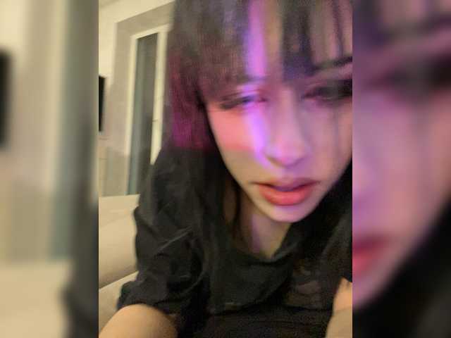 emog1rl's BongaCams show and profile