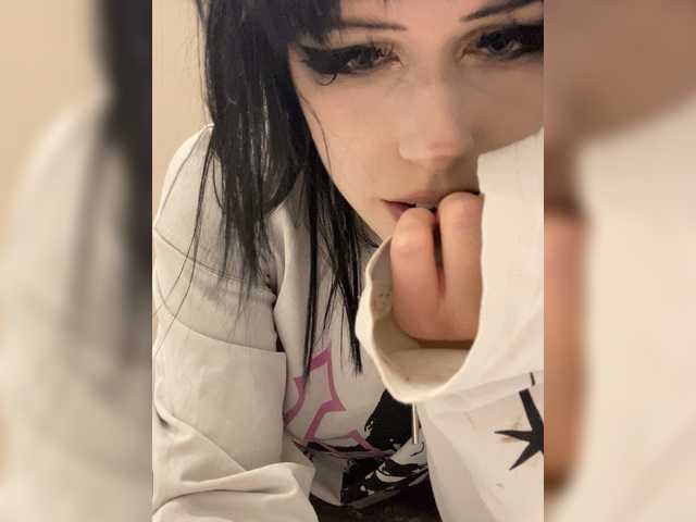 emog1rl from BongaCams is Freechat