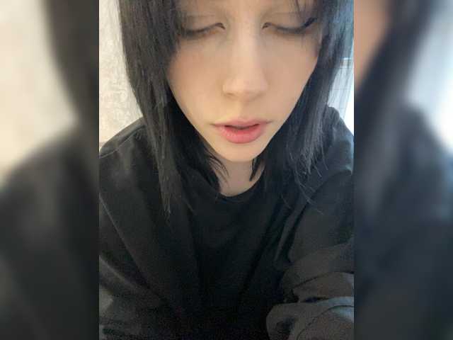 emog1rl's Thumb Image