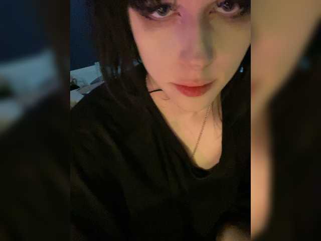 emog1rl's BongaCams show and profile