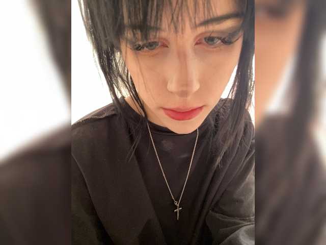 emog1rl's BongaCams show and profile