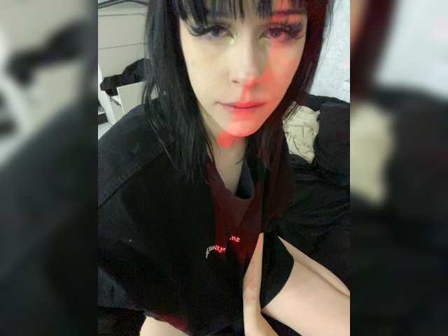 emog1rl – webcam model profile photo