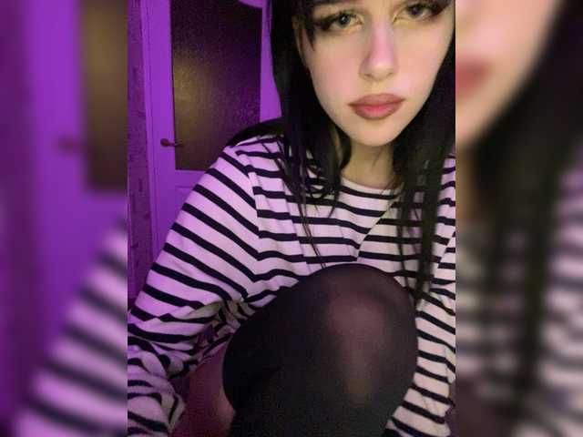 emog1rl's BongaCams show and profile