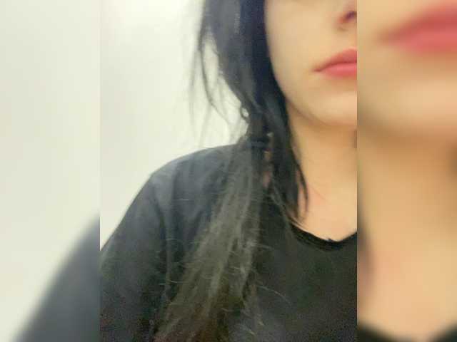 emog1rl's BongaCams show and profile