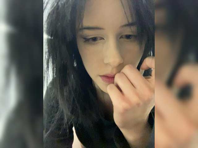 emog1rl – webcam model profile photo