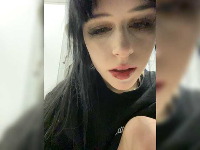 emog1rl webcam stream