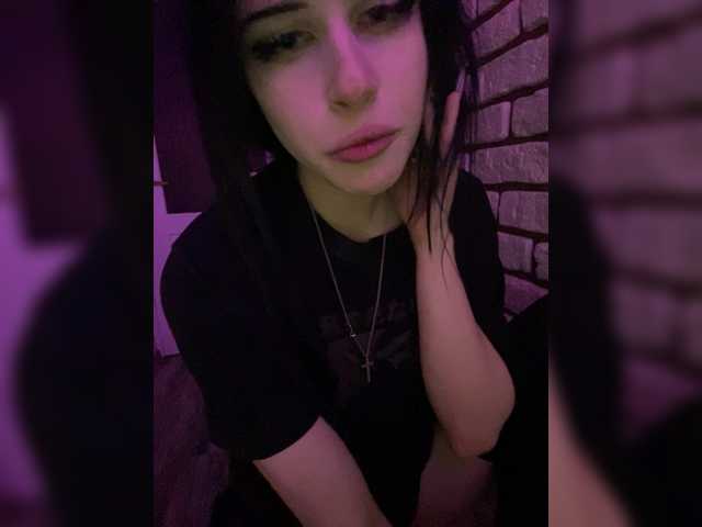 emog1rl's BongaCams show and profile