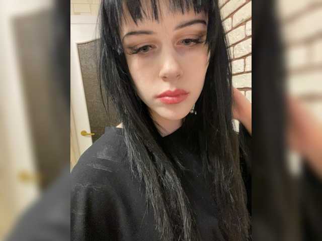 emog1rl's BongaCams show and profile