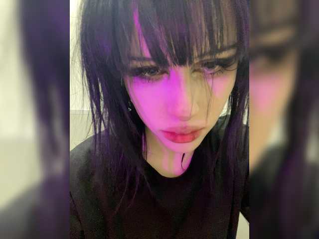 emog1rl from BongaCams is Freechat