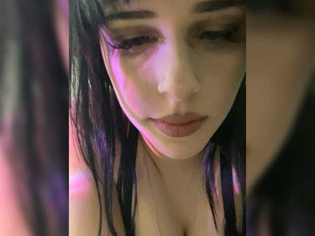 emog1rl's BongaCams show and profile